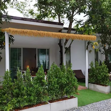 La Villa De Madame Su Chiang Mai Exterior photo