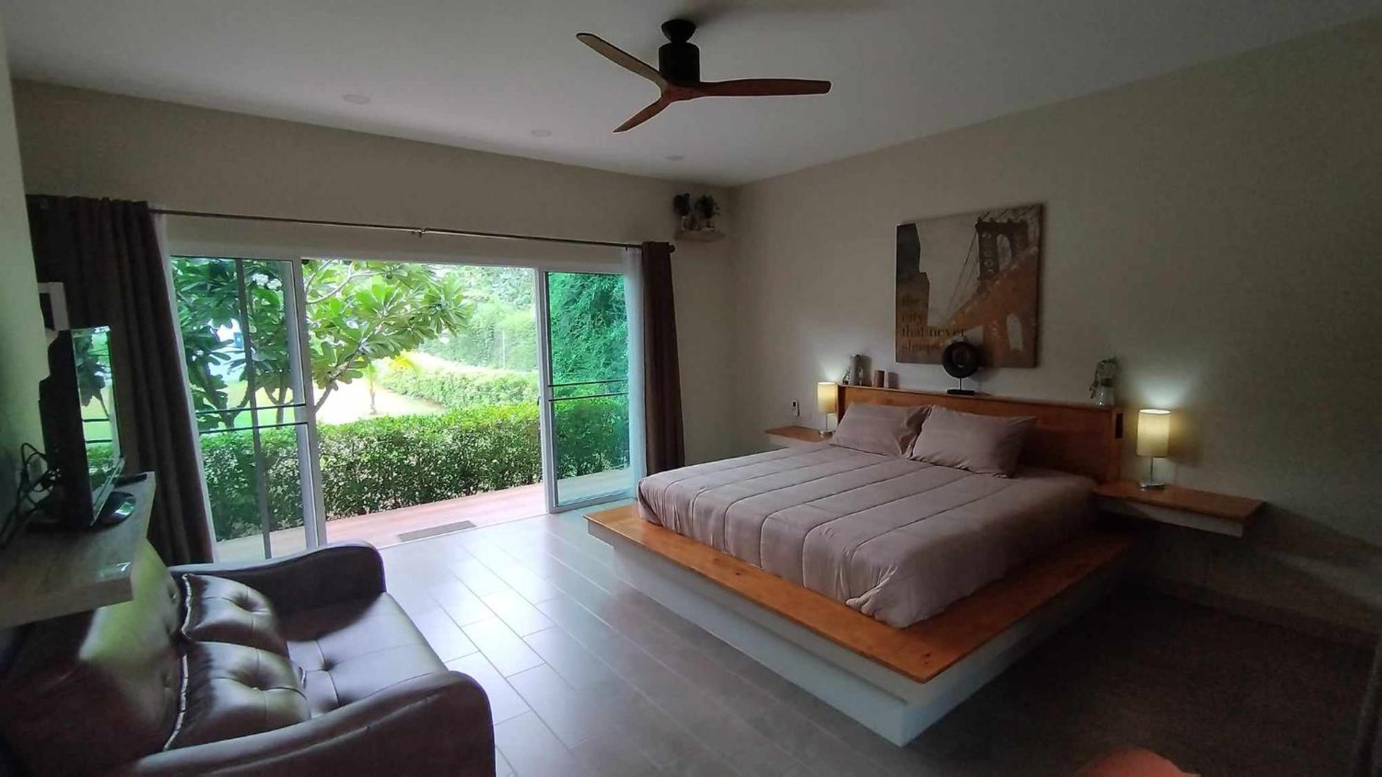 Homestay La De Madame Su