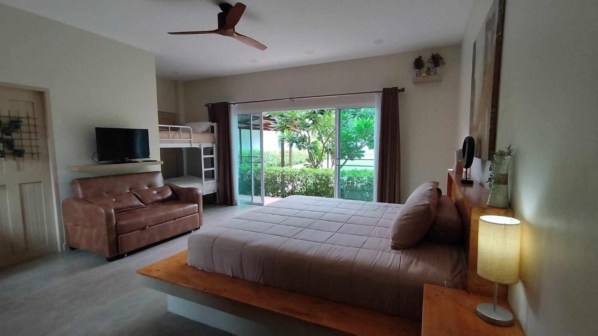 Homestay La De Madame Su